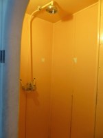 Marsiglia, La Cité radieuse, la doccia in un appartamento