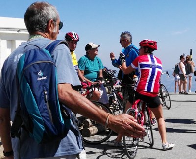 Ciclisti sulla cima del Mont Ventoux