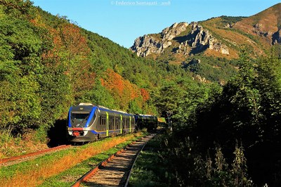 Ferrovia Cuneo-Ventimiglia-Nizza, stagione del foliage © Federico Santagati