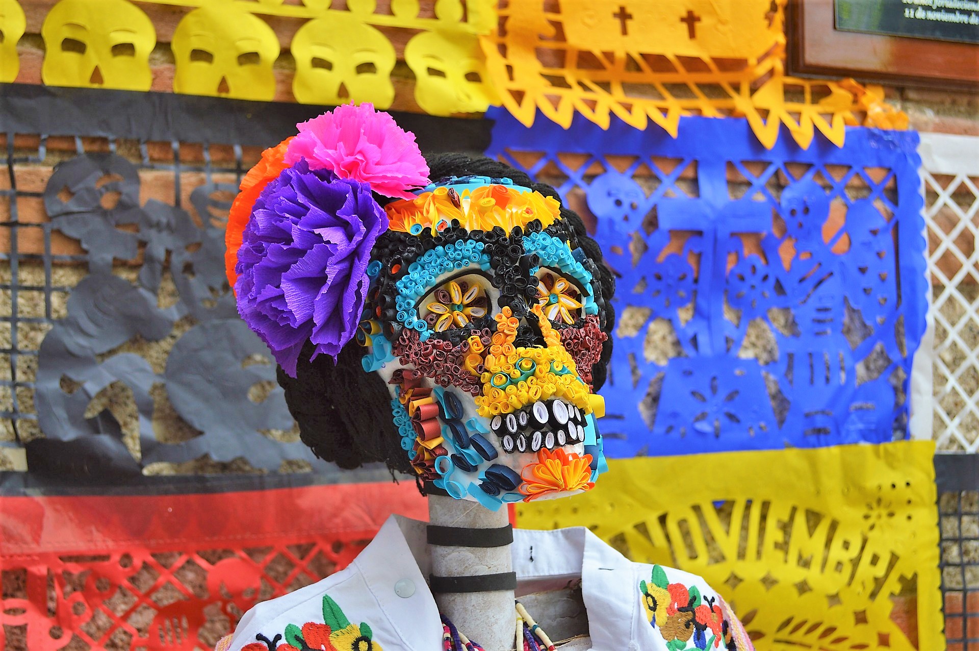 Festa dei morti, cranio multicolore