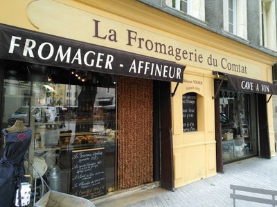 Fromagerie du Comtat - Le vetrine