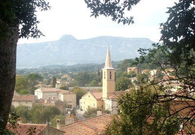 Gémenos, vista del villaggio - Immagine di Fr. Latreille