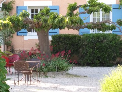 Hotel Canto Cigalo - Un angolo del giardino