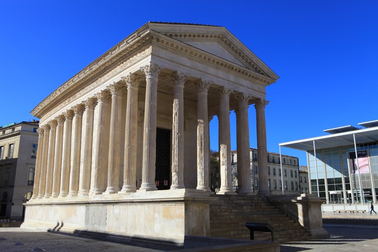 La Maison Carrée di Nîmes © V. Formica