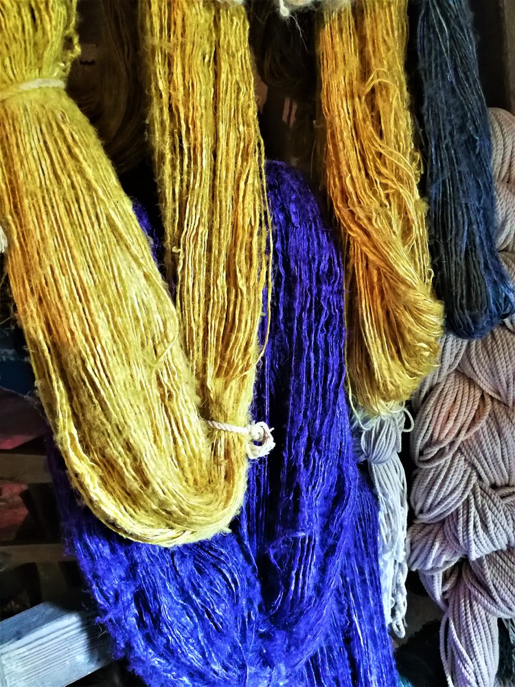 Le Barroux, la lana dei lama tinta con colori vegetali