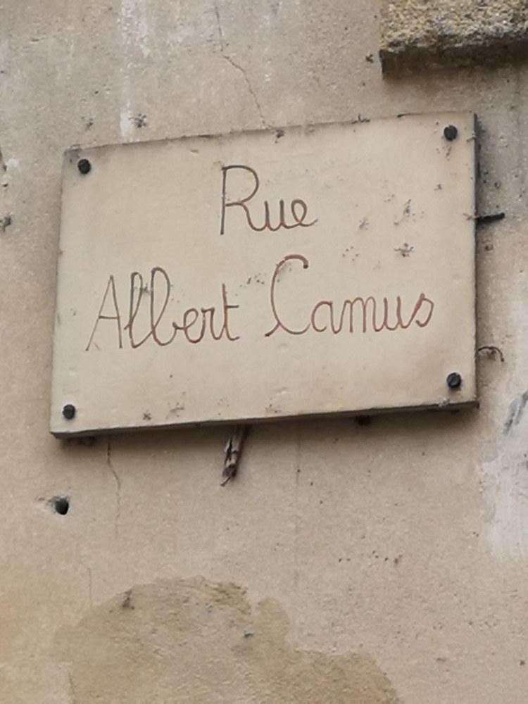 Lourmarin, rue Albert Camus