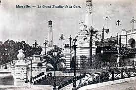 Marsiglia, la scalinata della Gare Saint-Charles in una vecchia immagine in bianco e nero