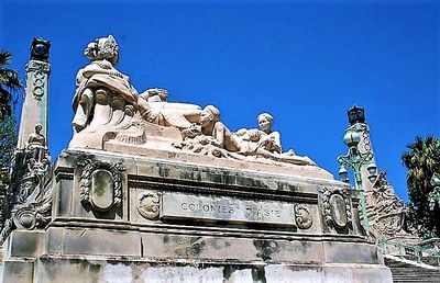 Marsiglia, la statua delle Colonie d'Asia lungo la scalinata della Gare Saint-Charles