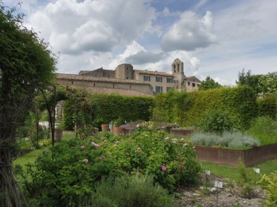 Priorato di Salagon, vista dai giardini