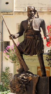 Tarascona, la statua di Tartarino