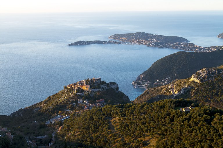 Vista su Eze e sul Mediterraneo - Crédit France Coeur Riviera