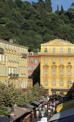Nizza, corso Saleya e palazzo Lascaris - Foto: © A. Issock, OTC Nice