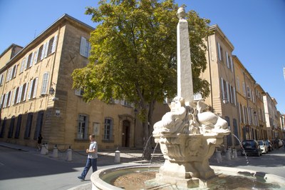 Aix-en-Provence, Place des 4 Dauphins © Sophie Spiteri