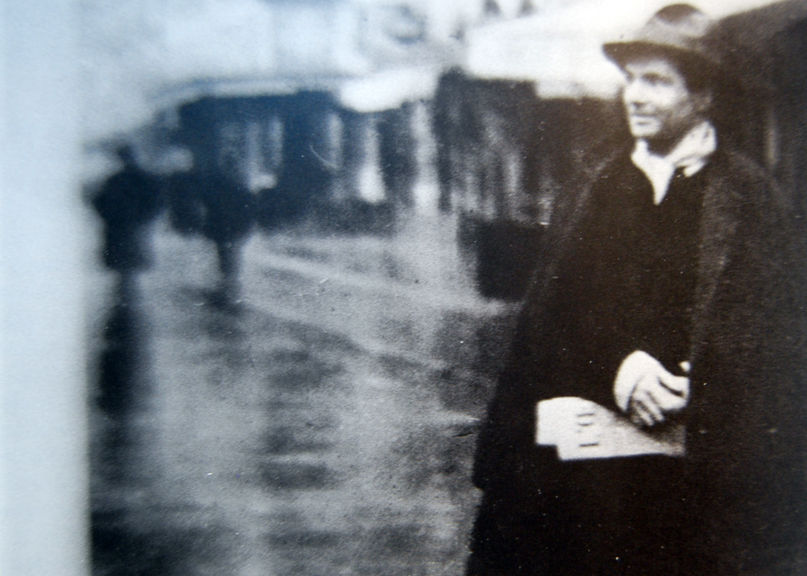 Amedeo Modigliani a Montparnasse.jpg