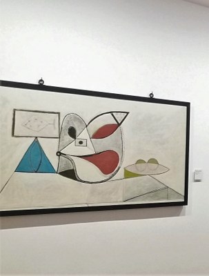 Antibes, Museo Picasso, natura morta con piatto di uva, chitarra e due mele