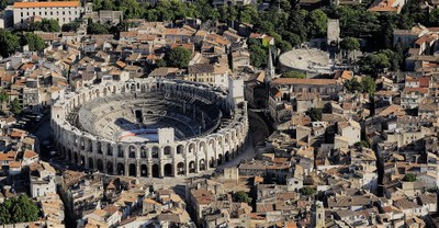 Arles, veduta aerea © Lionel Roux - OT Arles