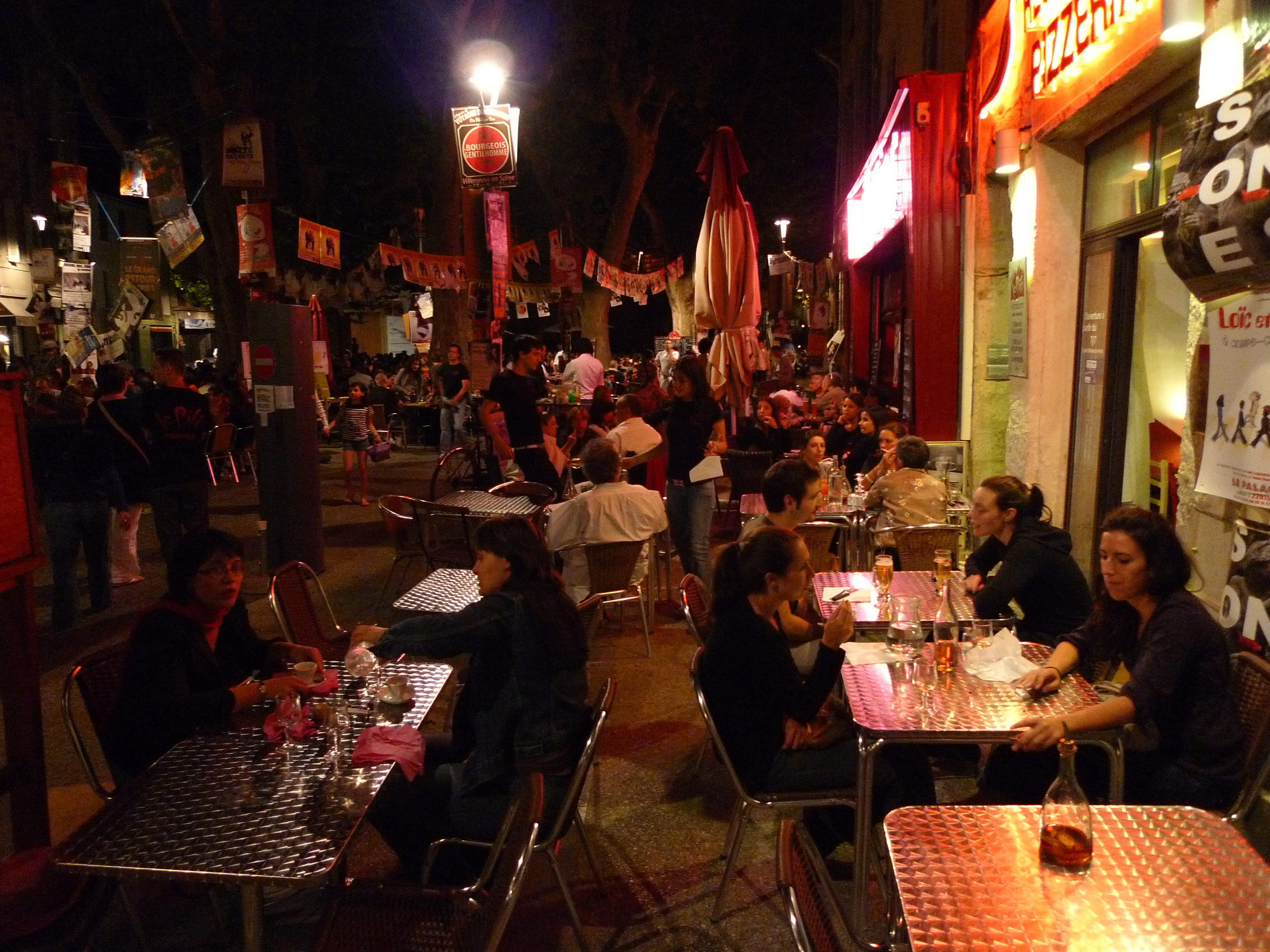 Avigone, Rue des Teinturiers durante il Festival - Jean-Louis Zimmermann 1