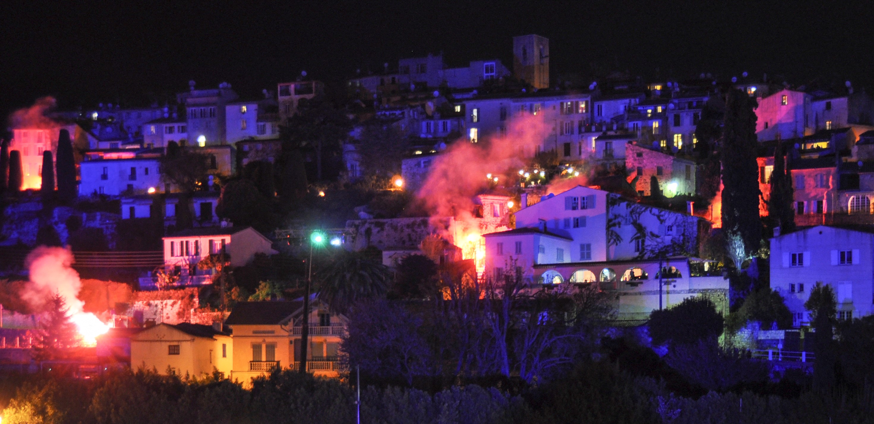 Biot, l'incendio della città