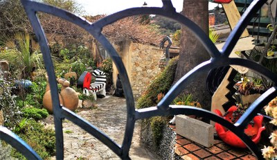 Biot Village, arte nascosta in un giardino segreto