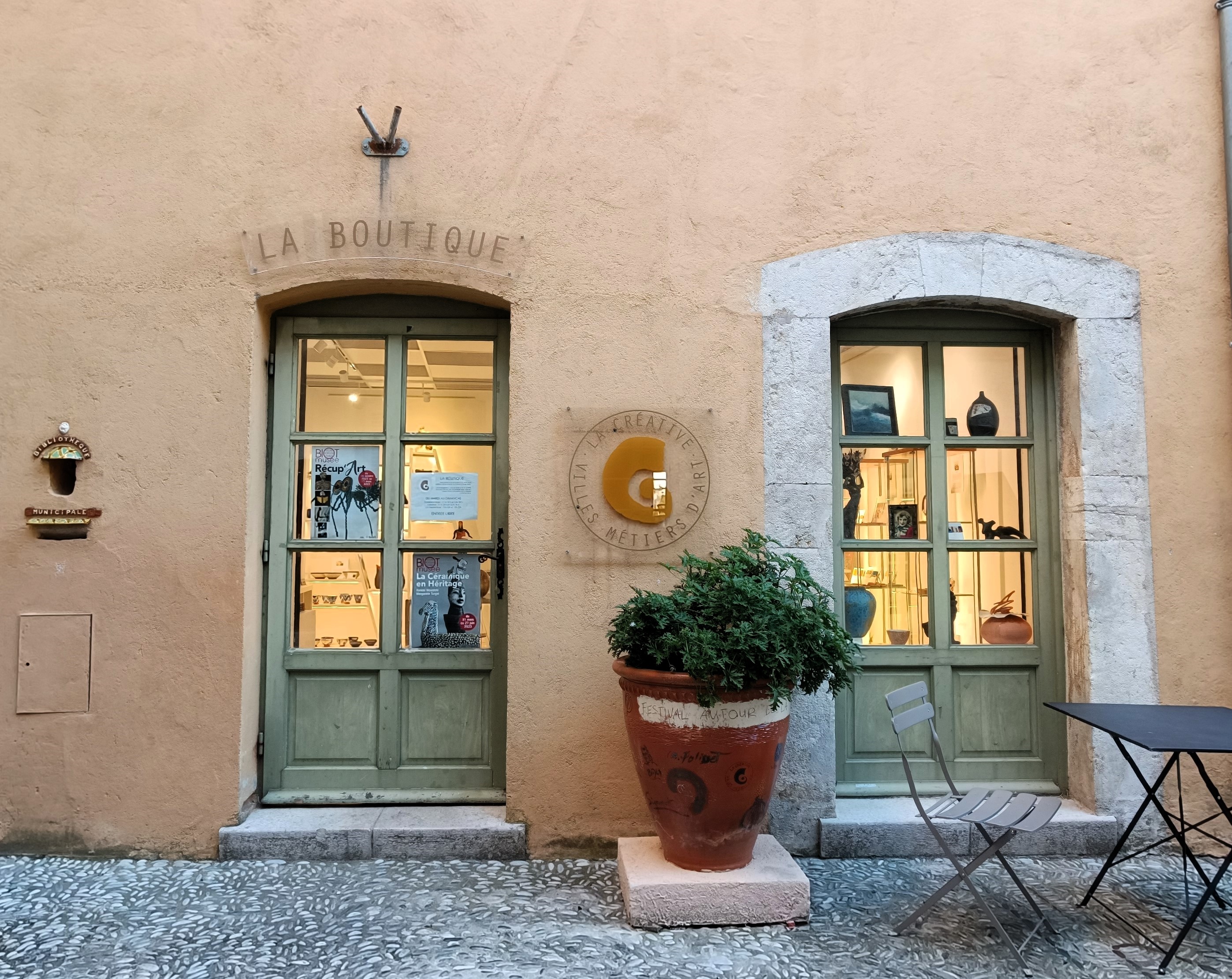 Biot Village, la boutique dell'associazione La Créative