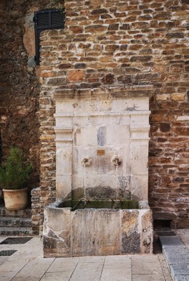Bormes-les-Mimosas, fontana