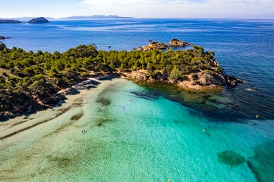 Bormes les Mimosas, vista aerea del litorale © Office de tourisme MPM - Anthony Roux