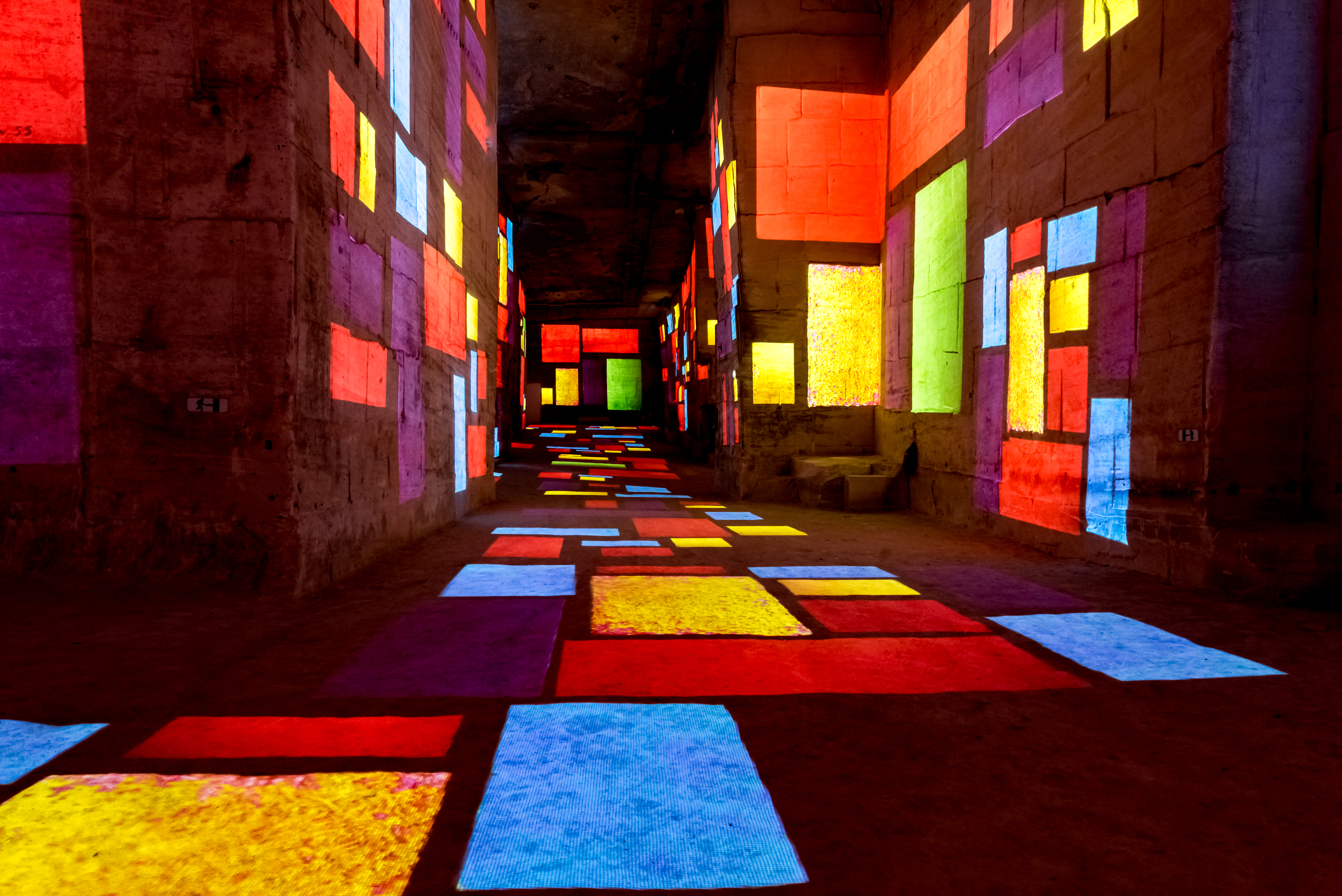 Carrières de Lumières, Yves Klein