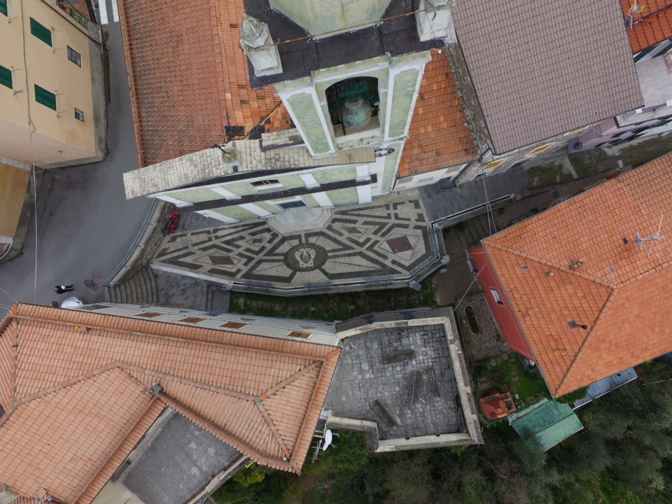 Castiglione Chiavarese - San Pietro in Frascati © Darko Vittorio Perrone