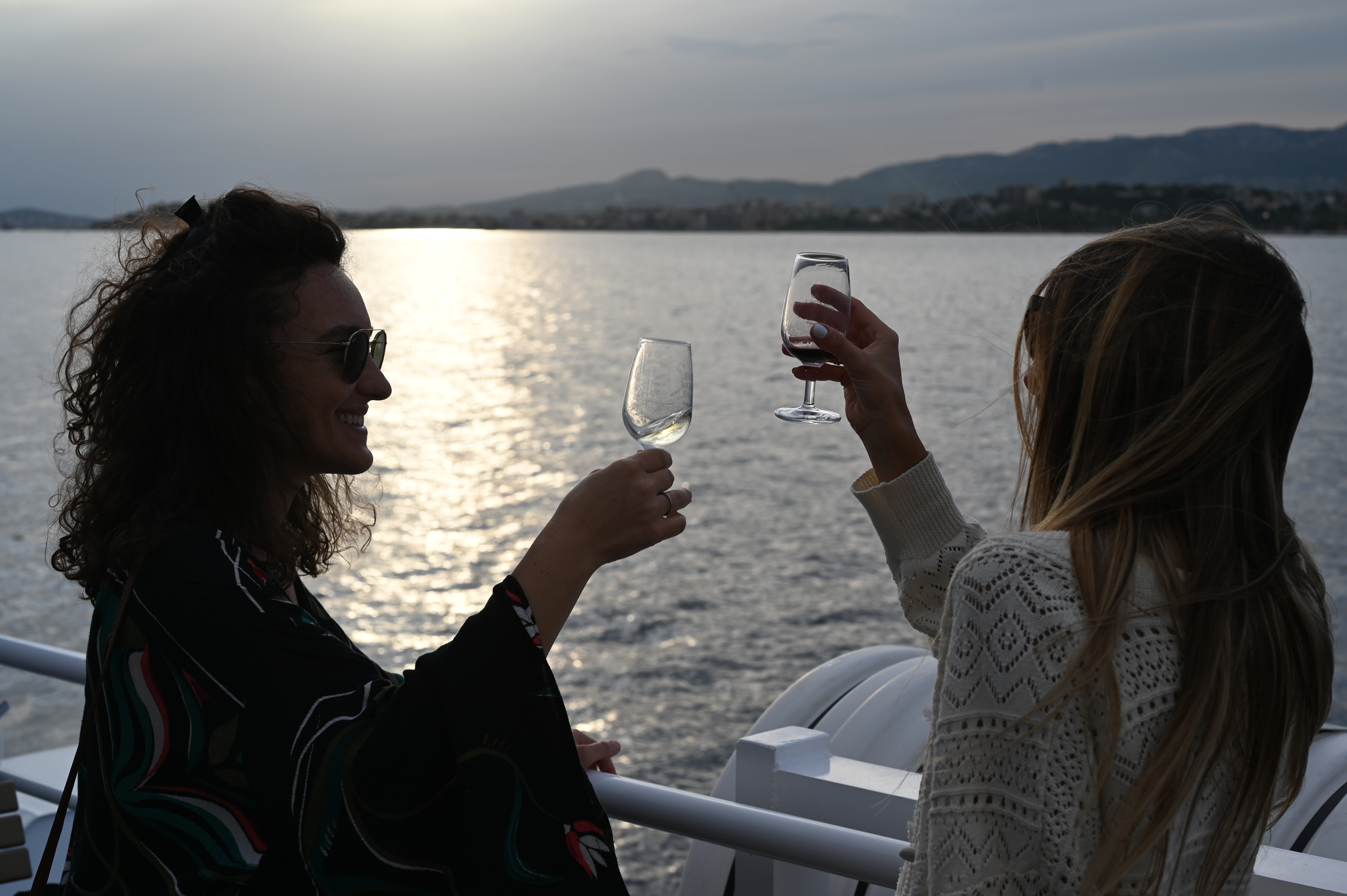 Croisiere vigneronne, un brindisi tra amiche © Laurie Allain