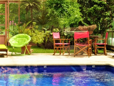 Distilleria Les Agnels - La piscina con l'acqua profumata di lavanda