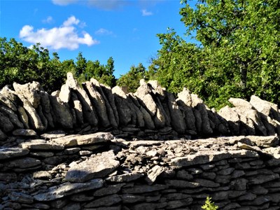 Enclos des Bories, Bonnieux - Il muro di cinta