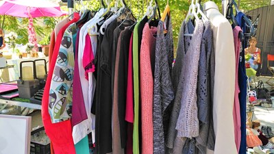 Eygalières, vide-grenier 02