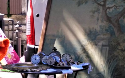 Eygalières, vide-grenier 05