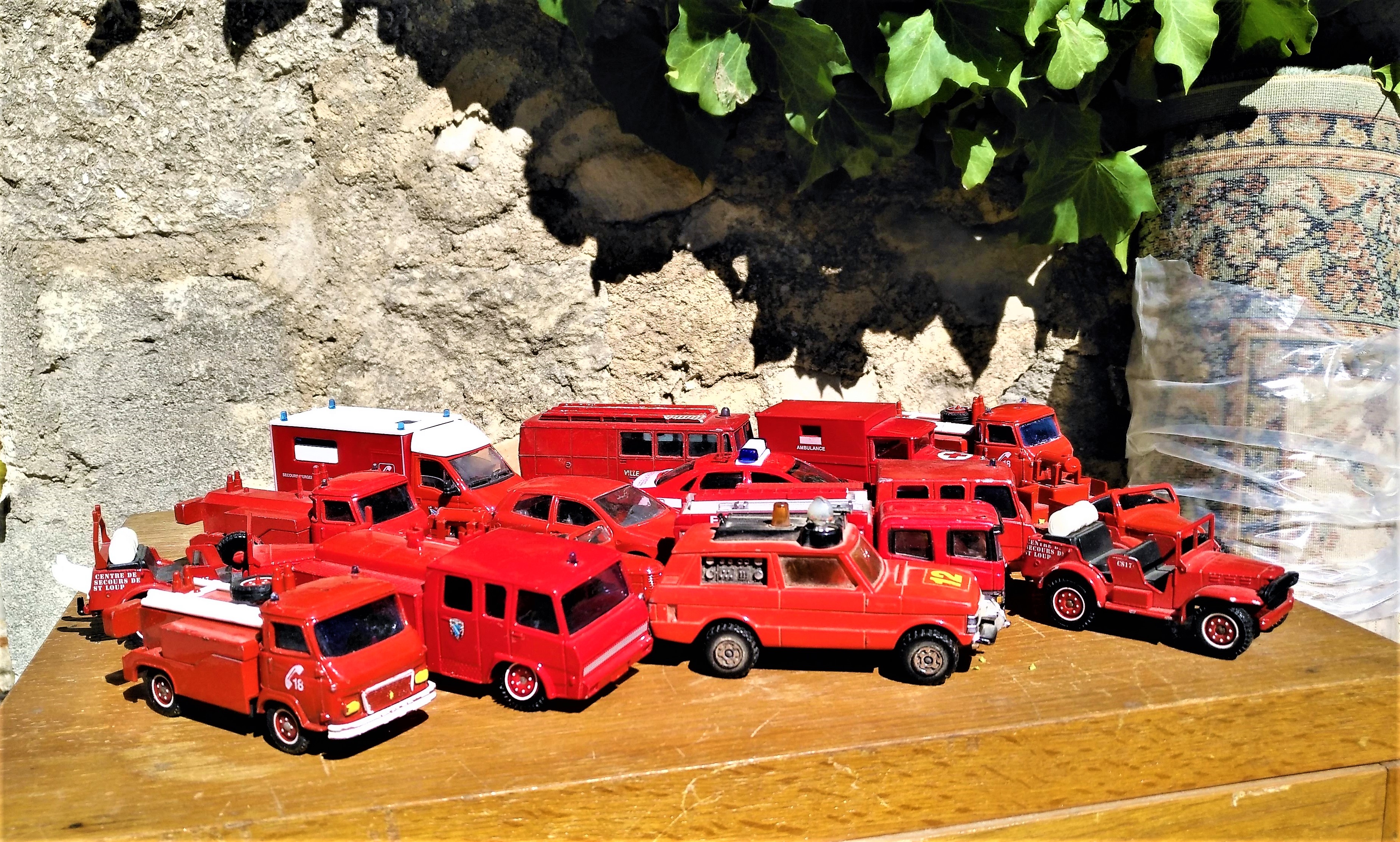 Eygalières, vide-grenier 08