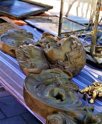 Eygalières, vide-grenier 10