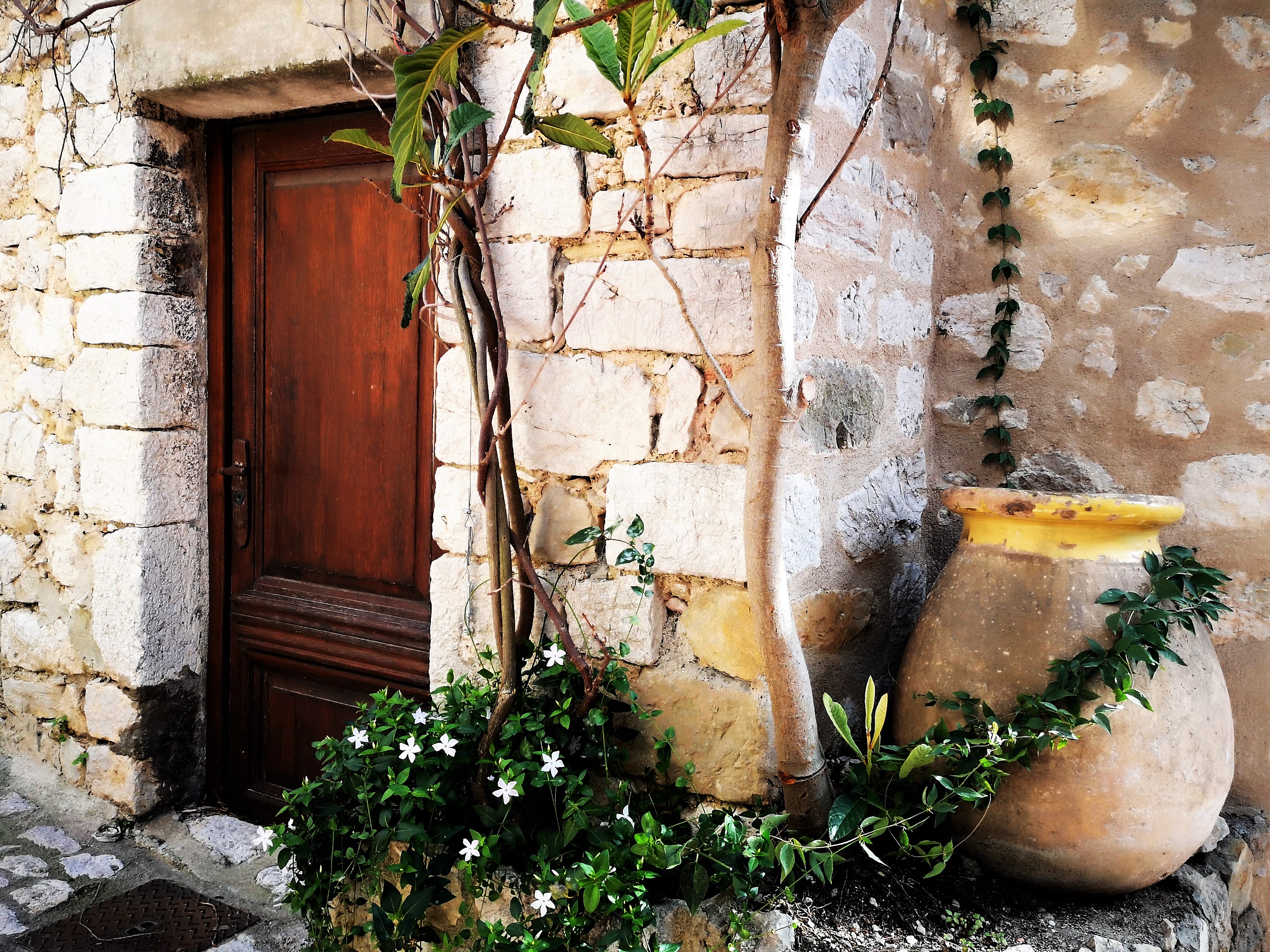 Èze, casa di pietra