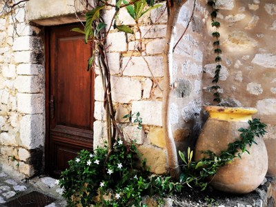 Èze, casa di pietra