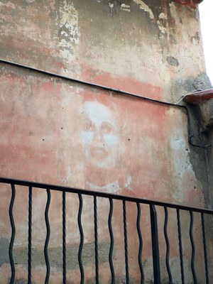 Èze, i muri del villaggio sono pieni di sorprese