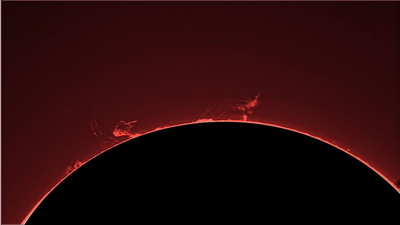 Fiamme sulla superficie solare © Observatoire Astronomique de Bauduen