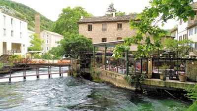 Fontaine de Vaucluse, affacciato sulla Sorgue