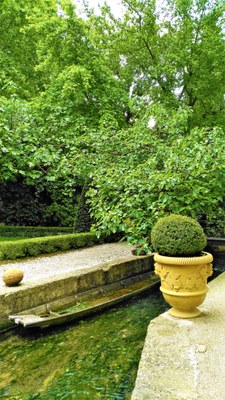 Fontaine de Vaucluse, Hôtel du Poète, un ramo della Sorgue