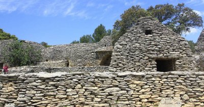 Gordes, Village des Bories © Vaucluse Provence Attractivité