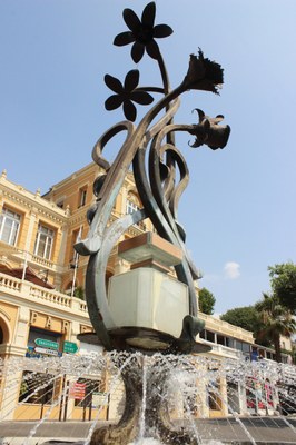 Grasse, fontana del profumo - Foto: © OT Grasse