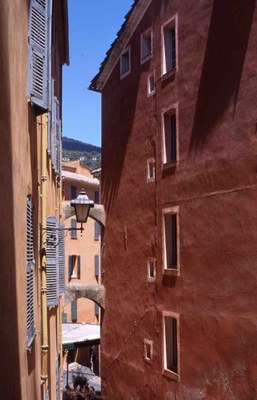 Grasse, gioco di luci e ombre - Foto: © OT Grasse