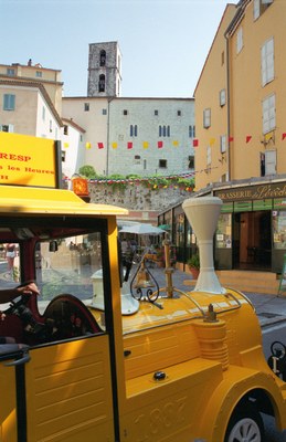 Grasse, visitare la città in trenino - Foto: © OT Grasse