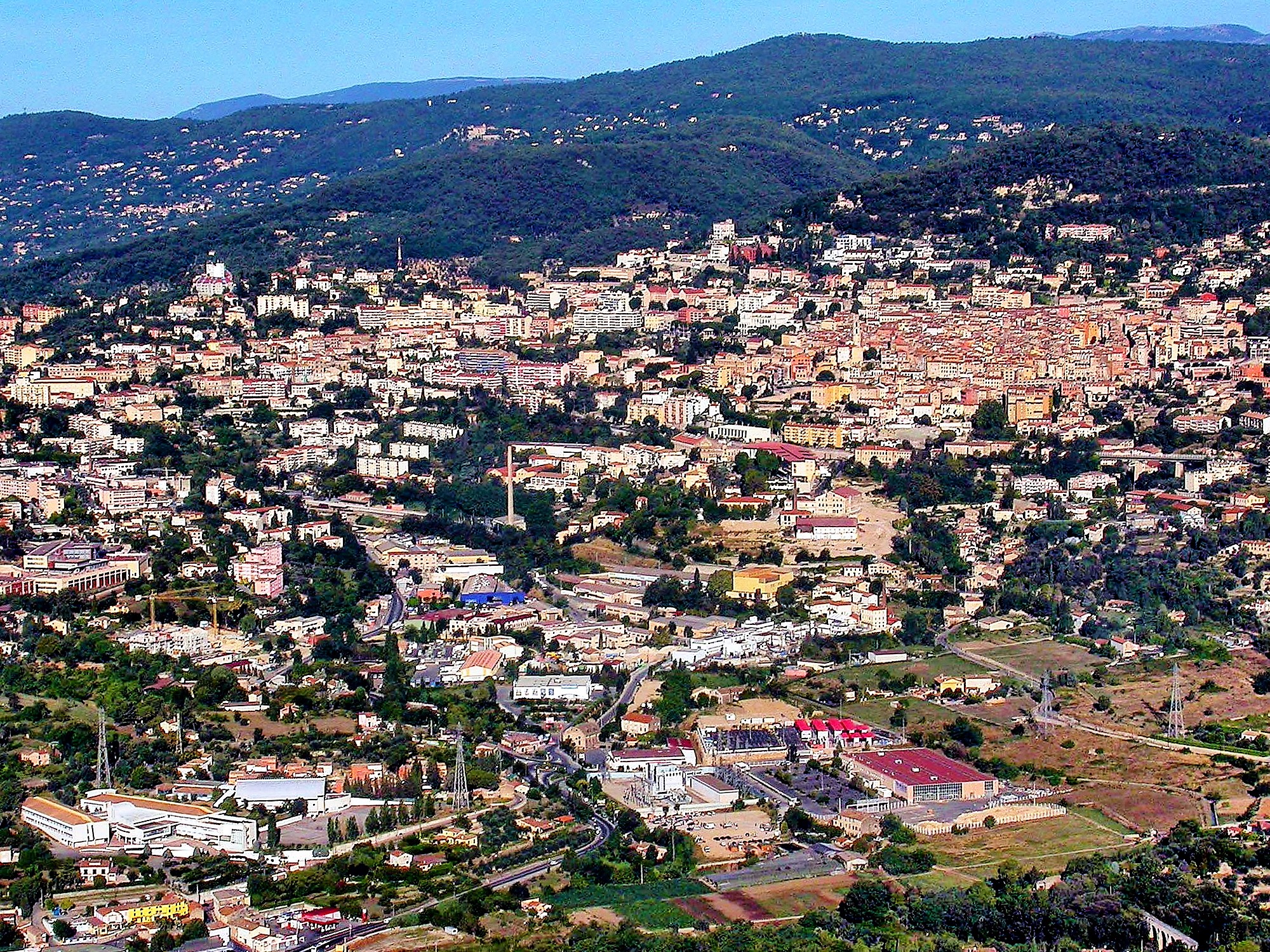 Grasse vista dal cielo