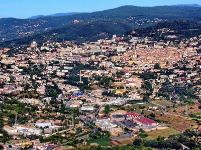 Grasse vista dal cielo