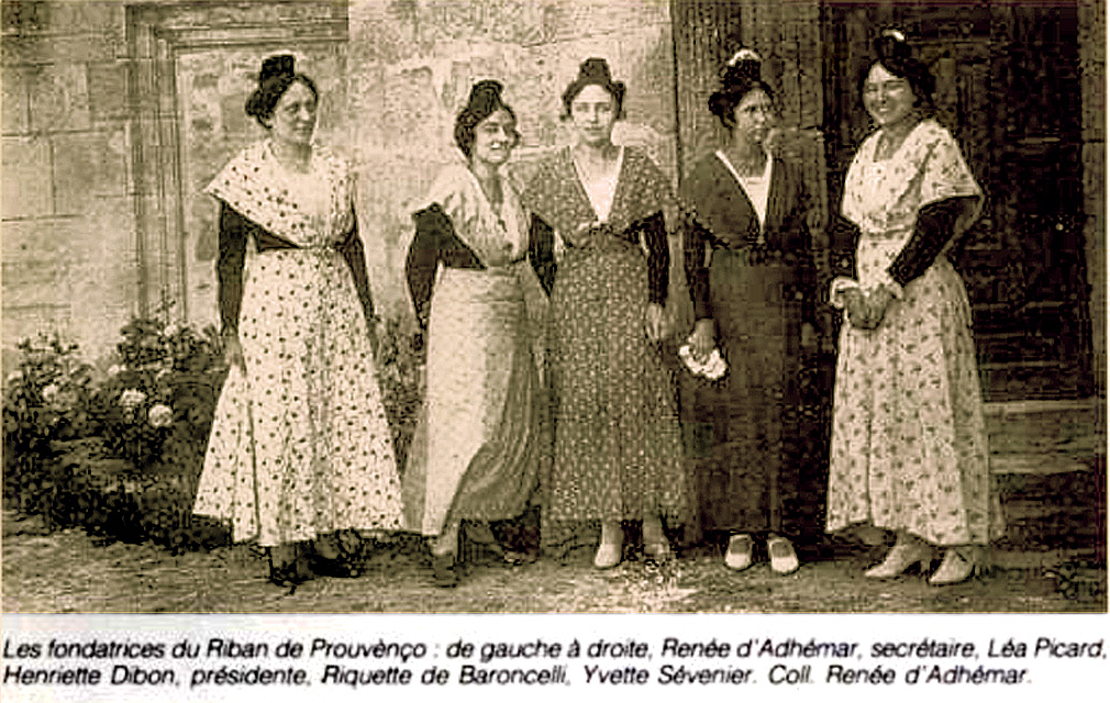Henriette Dibon et les autres fondatrices du Riban de Prouvenço - Coll. R. Adhémar