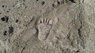 Impronta di bambino sulla sabbia - DA SOSTITUIRE