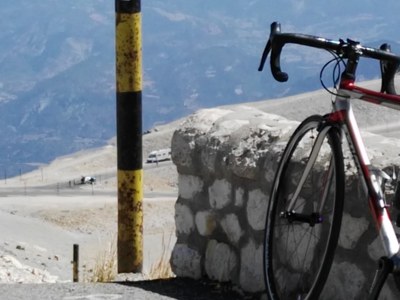 In bicicletta sul Mont Ventoux